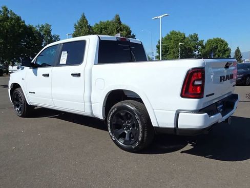 Used 2026 RAM 1500 Big Horn AWD/4WD image 6