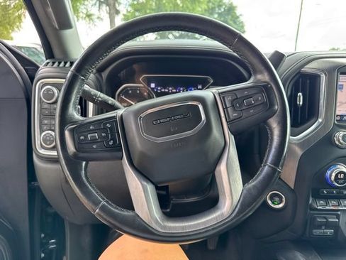 Used 2020 GMC Sierra 1500 Denali w/ Denali Ultimate Package AWD/4WD image 30