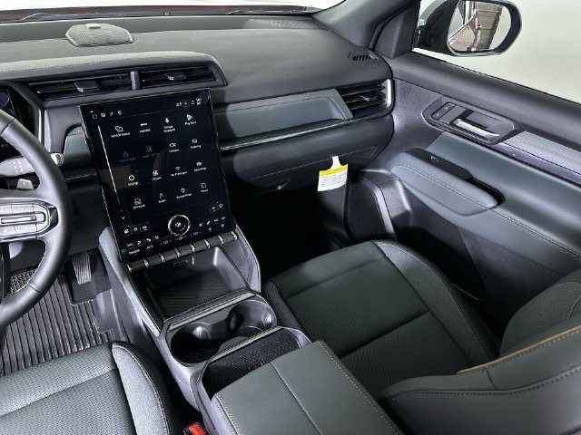 New 2027 GMC Terrain AT4 w/ Convenience Package III AWD/4WD image 37