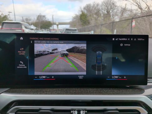 Certified 2023 BMW 330i Sedan w/ Premium Package image 17