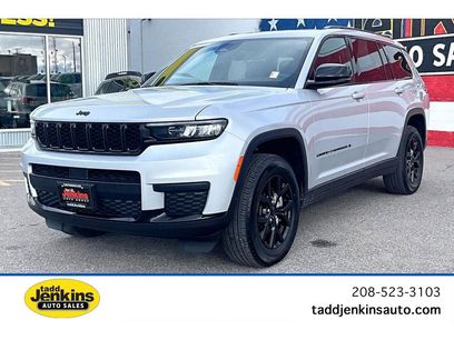 Used 2024 Jeep Grand Cherokee L Laredo