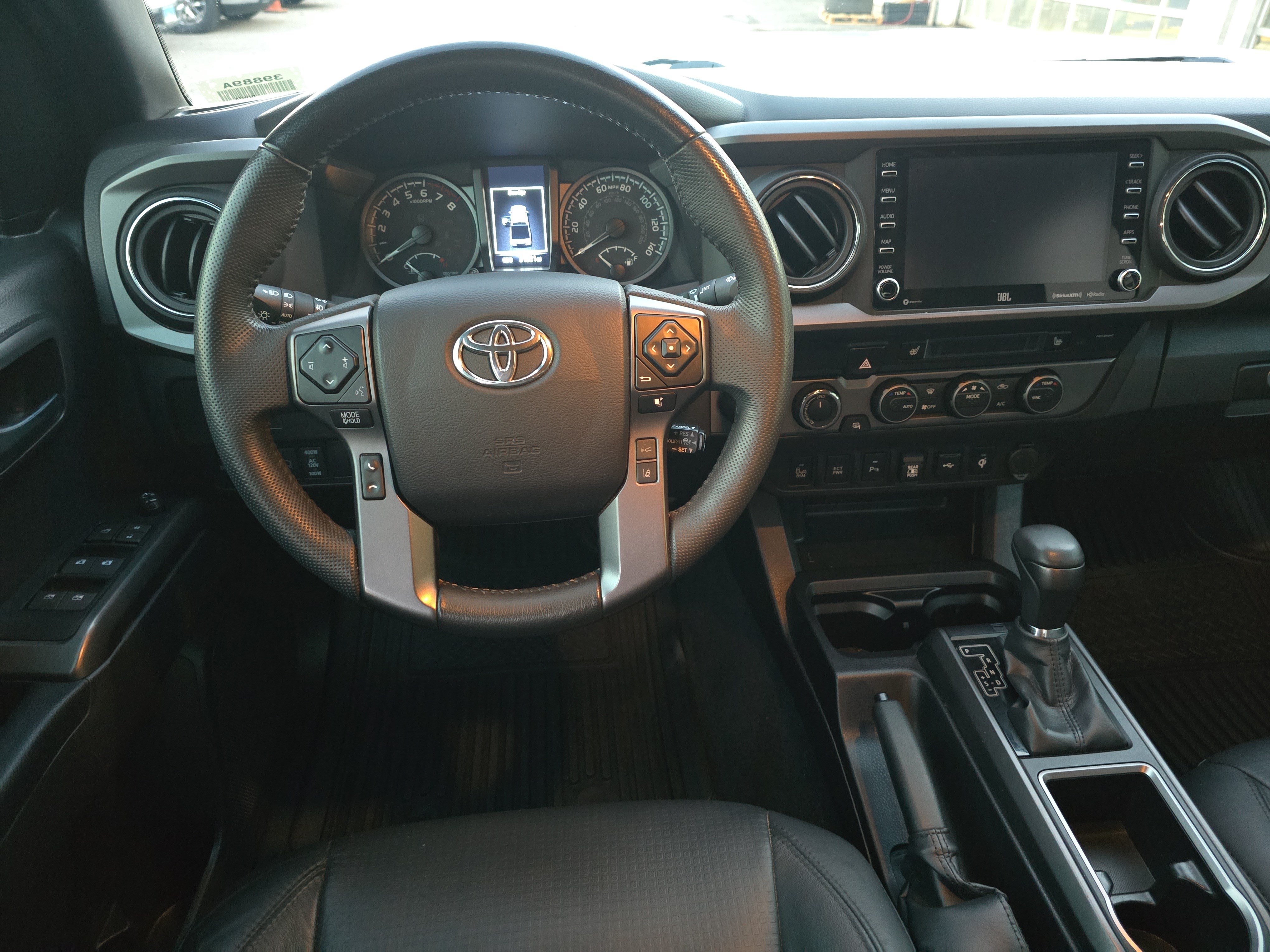 Used 2022 Toyota Tacoma TRD Off-Road w/ TRD Premium Off Road Package AWD/4WD image 15