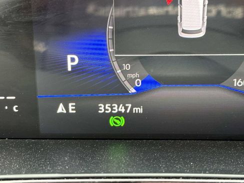 Used 2024 Volkswagen Taos SE image 29