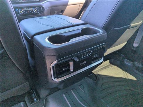 Used 2024 Chevrolet Silverado 2500 High Country w/ High Country Premium Package image 24