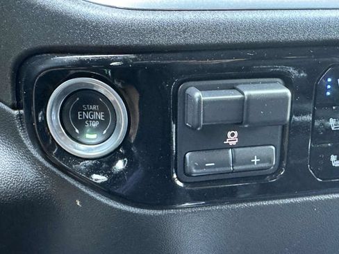 Used 2024 Chevrolet Silverado 1500 High Country w/ High Country Premium Package AWD/4WD image 9