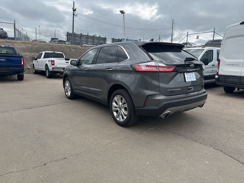 Used 2022 Ford Edge Titanium AWD/4WD image 5
