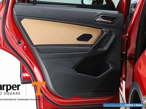 Used 2023 Volkswagen Tiguan SE AWD/4WD image 17