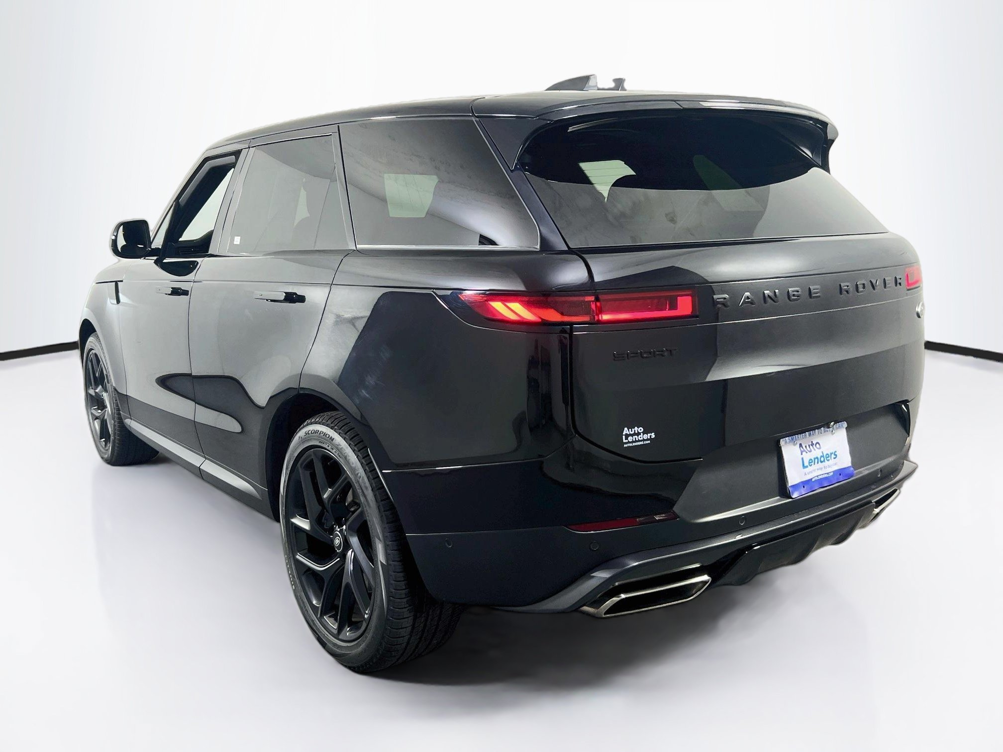Used 2023 Land Rover Range Rover Sport SE AWD/4WD image 7