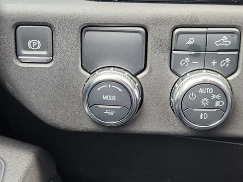Used 2025 GMC Sierra 1500 SLT RWD image 20
