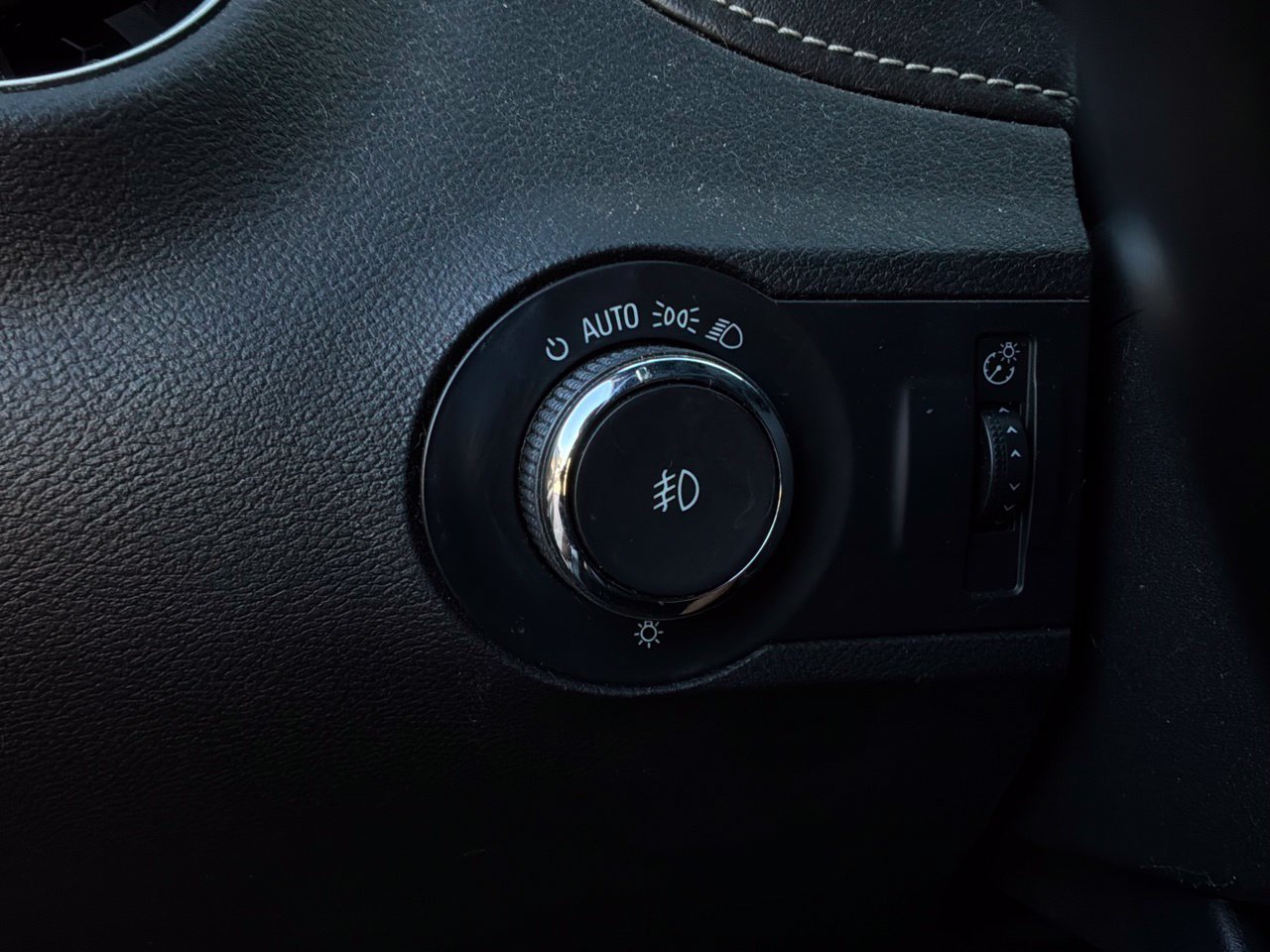 Used 2015 Chevrolet Camaro SS RWD image 26