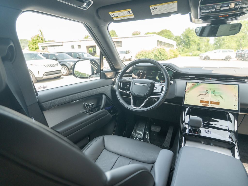 New 2026 Land Rover Range Rover Sport SE AWD/4WD image 18