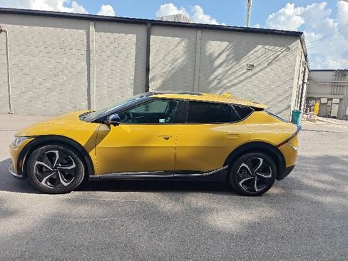 Used 2022 Kia EV6 GT-Line w/ First Edition Package AWD/4WD image 5