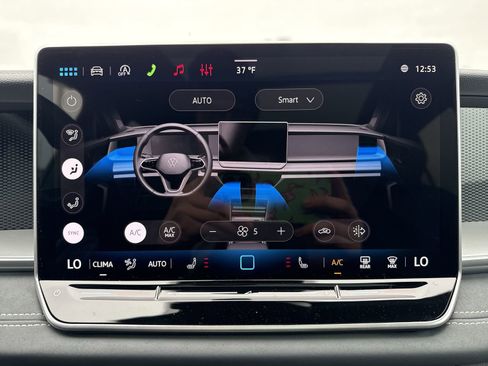 New 2026 Volkswagen Tiguan SE R-Line AWD/4WD image 19