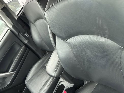Used 2014 Subaru Forester 2.5i Limited AWD/4WD image 5