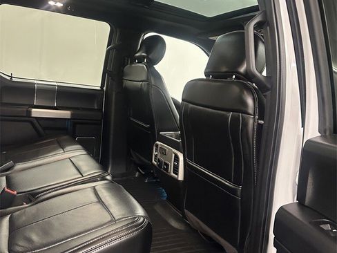 Used 2018 Ford F150 Lariat image 38