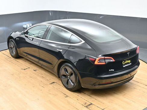 Used 2018 Tesla Model 3 Long Range RWD image 45