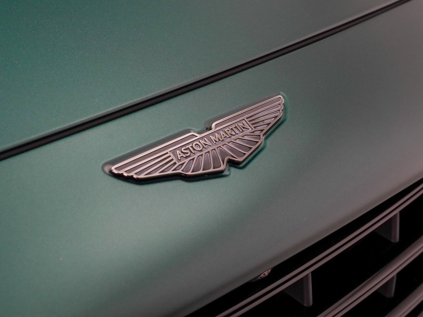 Used 2025 Aston Martin DBX 707 AWD/4WD image 6