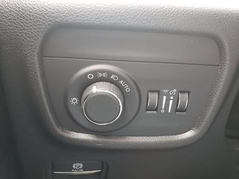 Used 2024 Jeep Grand Cherokee Altitude AWD/4WD image 30