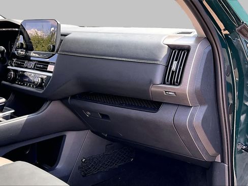 Certified 2025 Nissan Pathfinder Platinum w/ Cargo Package FWD image 19