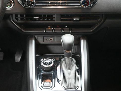 Used 2023 Chevrolet Colorado Trail Boss w/ Technology Package image 21