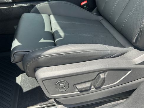 Used 2025 Audi Q5 Premium Plus AWD/4WD image 29