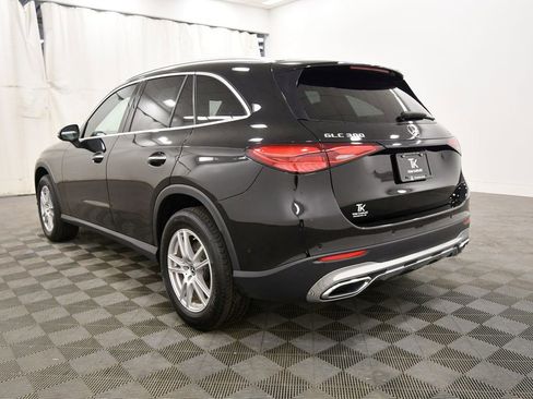 Used 2023 Mercedes-Benz GLC 300 4MATIC image 5