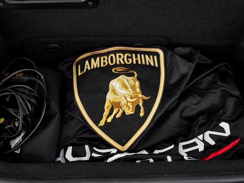 Used 2023 Lamborghini Huracan Tecnica image 18