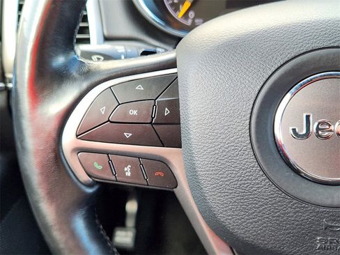 Used 2021 Jeep Grand Cherokee Limited image 19