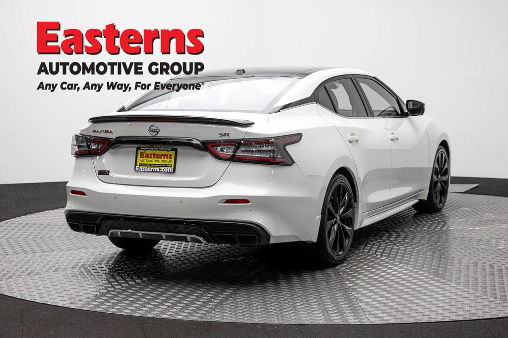 Used 2023 Nissan Maxima SR w/ Sport Mat Group FWD image 6