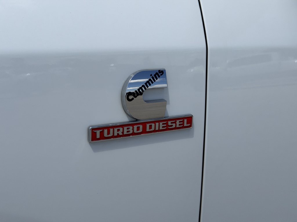 Used 2022 RAM 2500 Tradesman w/ Chrome Appearance Group AWD/4WD image 11