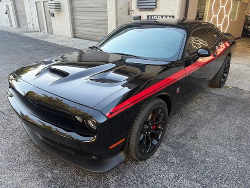 Used 2022 Dodge Challenger R/T Scat Pack image 3