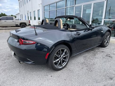 Used 2017 MAZDA MX-5 Miata Grand Touring RWD image 3