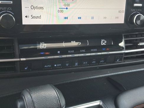 Used 2023 Toyota Sienna XSE FWD image 15