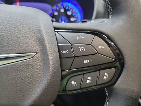 New 2026 Chrysler Pacifica Select w/ S Appearance Package AWD/4WD image 17