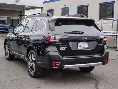 Used 2022 Subaru Outback Limited AWD/4WD image 4