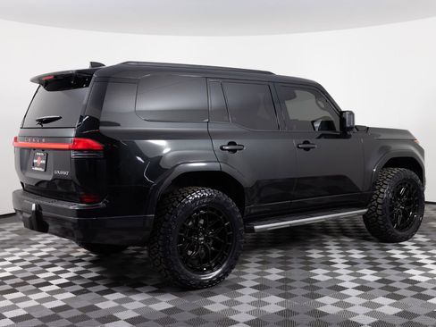 Used 2026 Lexus GX 550 w/ Accessory Package (2T) image 8