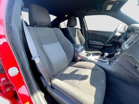 Used 2023 Dodge Charger SXT RWD image 16