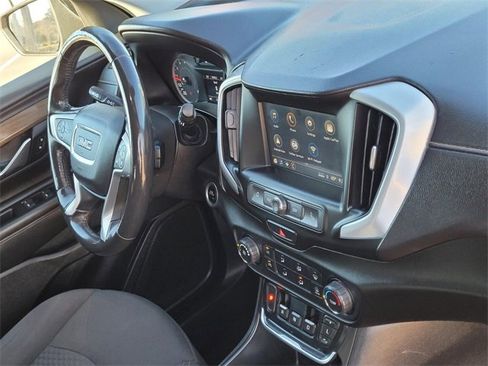 Used 2018 GMC Terrain SLE image 11