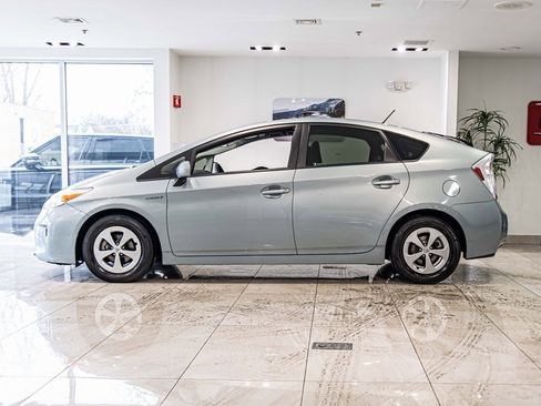 Used 2015 Toyota Prius Three image 6