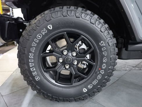 New 2026 Jeep Gladiator Sport AWD/4WD image 34