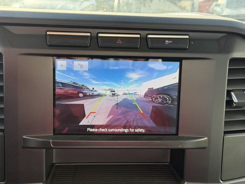 Used 2023 Ford F250 XL w/ XL Chrome Package image 25