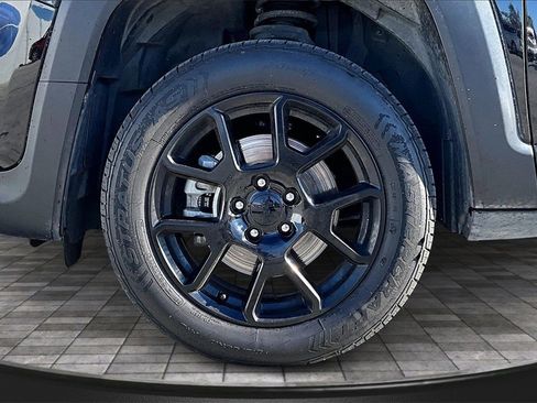 Used 2020 Jeep Renegade Altitude image 10