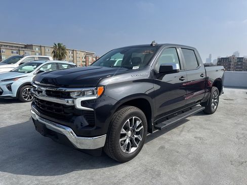 Used 2023 Chevrolet Silverado 1500 LT RWD image 1