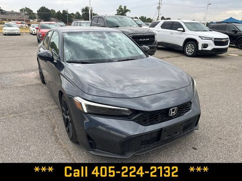 Used 2025 Honda Civic Sport image 10