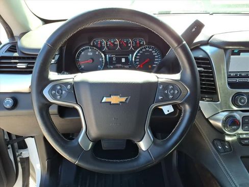 Used 2019 Chevrolet Suburban LT image 29