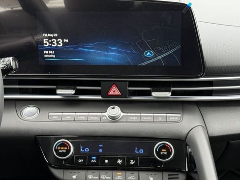New 2026 Hyundai Elantra Limited FWD image 21