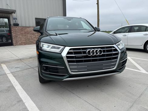 Used 2020 Audi Q5 2.0T Premium Plus w/ Premium Plus Package AWD/4WD image 5