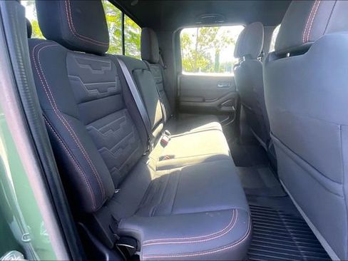 Used 2022 Nissan Frontier PRO-4X w/ Technology Package AWD/4WD image 27