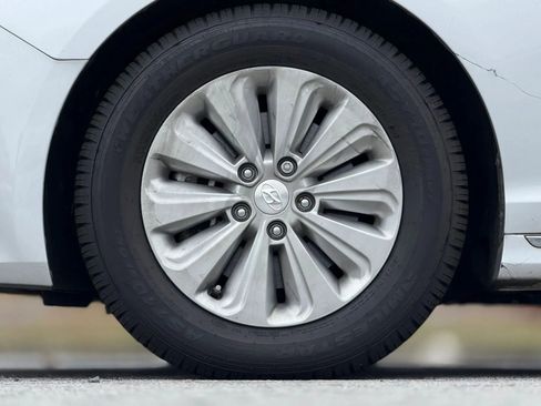 Used 2016 Hyundai Sonata SE image 23