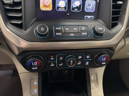 Used 2018 GMC Acadia Denali w/ Technology Package AWD/4WD image 22